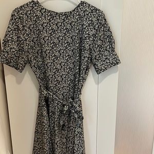 Midi dress , back and white, size: EUR 40 = M/L